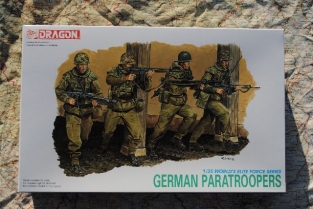 DRA3021  GERMAN PARATROOPERS